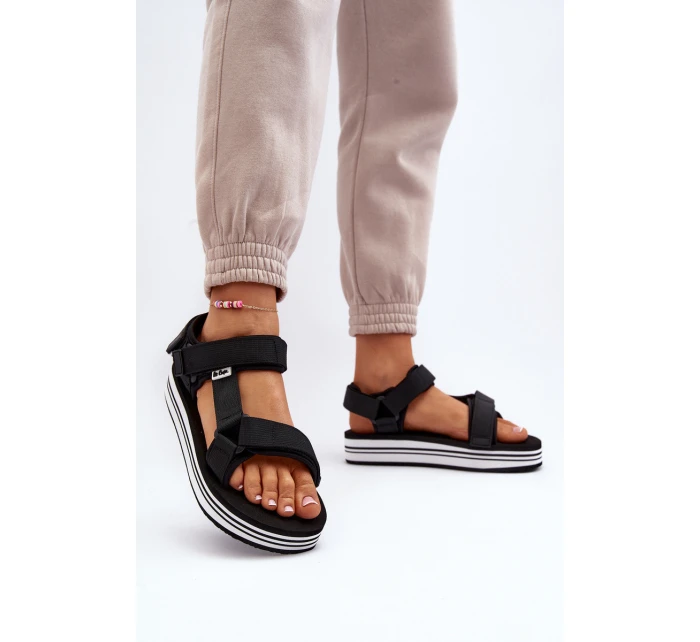 Dámské sandály na platformě Lee Cooper LCW-24-05-2753L Černé Dámské sandály na platformě Lee Cooper LCW-24-05-2753L Černé