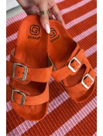 Dámské pantofle oranžové s přezkami model 21908441 - Boto