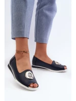 Dámské lodičky s ozdobou z ekokože tmavě modré Biolita