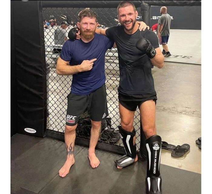 Chrániče holenních kostí M - Phantom White Chrániče holenních kostí M - Phantom White