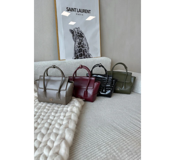 Malá kabelka kufřík s reliéfním vzorem NOBO BAG5800-M20 Černá