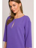 Šaty uvolněného střihu s výstřihem s  fialové model 20966103 - STYLOVE