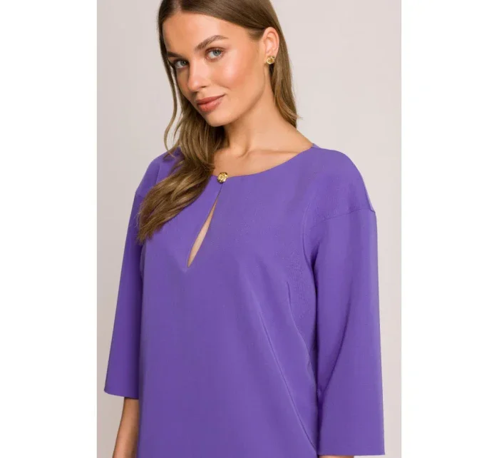 Šaty uvolněného střihu s výstřihem s  fialové model 20966103 - STYLOVE