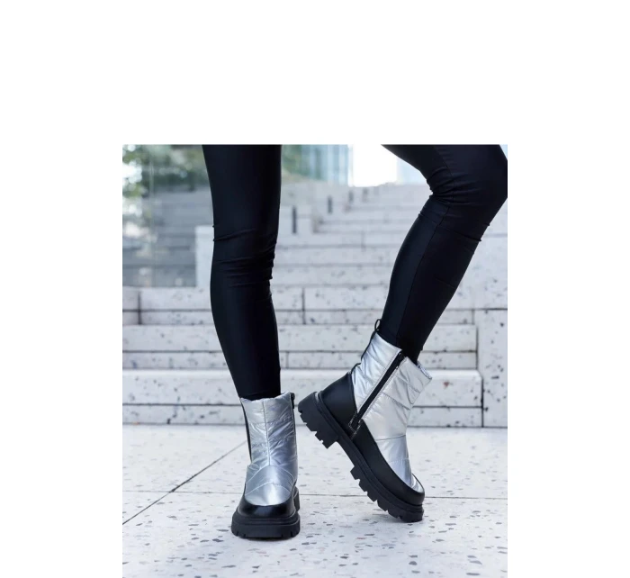 Boty model 205110 Solea Boty model 205110 Solea