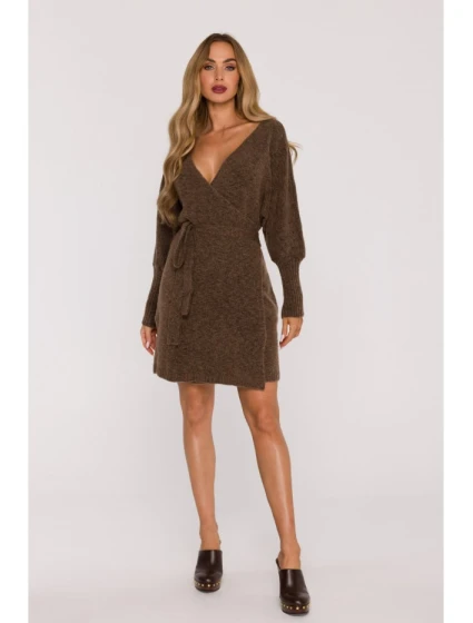 model 21484554 Zavinovací svetrové šaty s vázáním karamelové - Moe model 21484554 Zavinovací svetrové šaty s vázáním karamelové - Moe