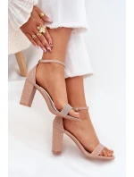 Lesklé Dámské Sandály Na Podpatku Růžové Zlato model 21704008 - Boto Lesklé Dámské Sandály Na Podpatku Růžové Zlato model 21704008 - Boto