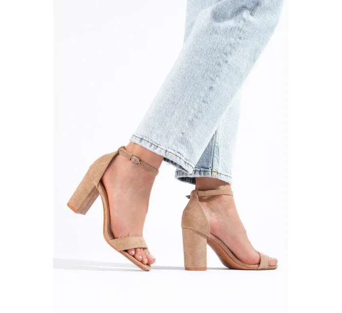 Trendy hnědé dámské sandály na širokém podpatku Trendy hnědé dámské sandály na širokém podpatku