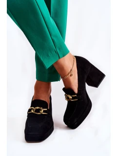 Semišové lodičky s ozdobným řetízkem model 21593258 černá - Laura Messi