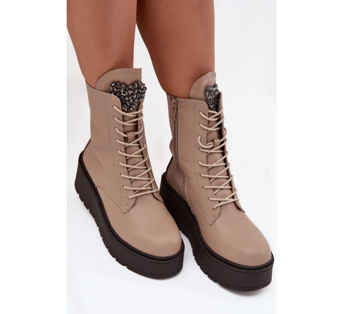 Kožené dámské kotníky s ozdobou vyhřívané béžové Ulrika Kožené dámské kotníky s ozdobou vyhřívané béžové Ulrika