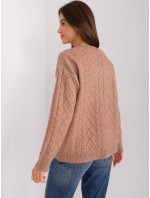 Světle hnědý kabelový pletený svetr