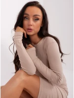 Sukienka RV SK model 18843735 jasny beżowy - FPrice Sukienka RV SK model 18843735 jasny beżowy - FPrice