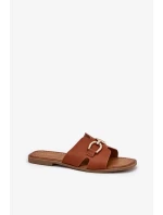 Dámské ploché pantofle s ozdobným detailem – camel