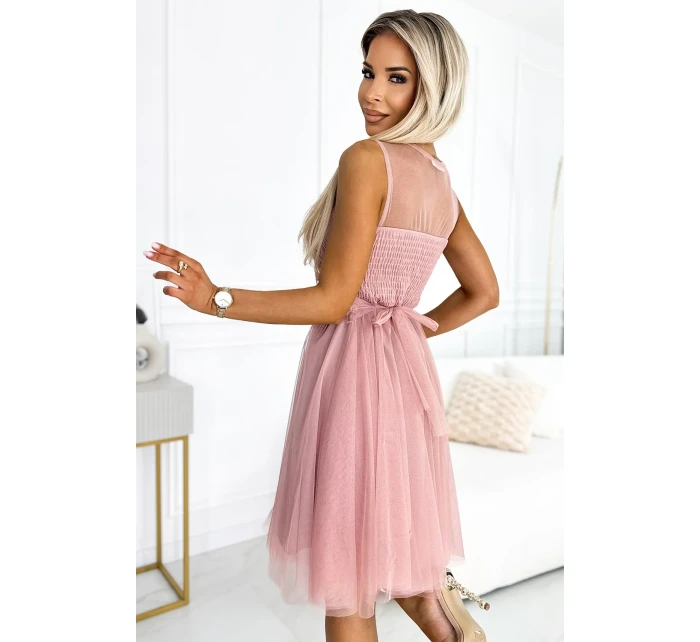dámské šaty v pudrově růžové barvě s výšivkou a jemným model 19444225 - numoco basic dámské šaty v pudrově růžové barvě s výšivkou a jemným model 19444225 - numoco basic
