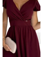 425-4 MATILDE Šaty s výstřihem a krátkými rukávy - Bordeaux 425-4 MATILDE Šaty s výstřihem a krátkými rukávy - Bordeaux