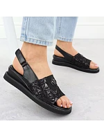 Dámské sandály s gumou černé model 22051713 - JEZZI Dámské sandály s gumou černé model 22051713 - JEZZI