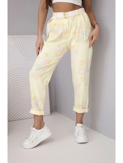 Dámské viskózové kalhoty s květinovým vzorem a páskem žluté Dámské viskózové kalhoty s květinovým vzorem a páskem žluté