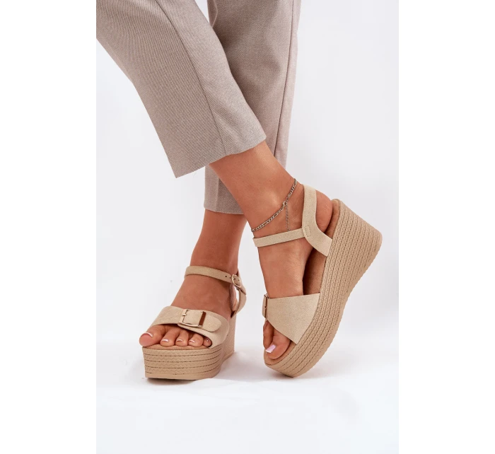 Dámské Sandály Na Klínu S Přezkou Khaki Liniella Dámské Sandály Na Klínu S Přezkou Khaki Liniella