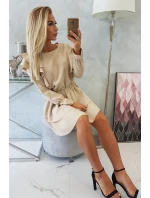 Šaty se svislými volány béžové