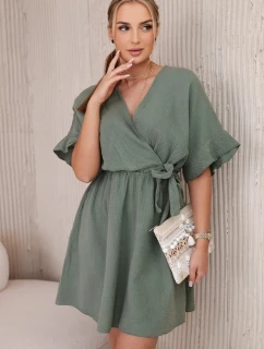 Mušelínové šaty s pasem khaki