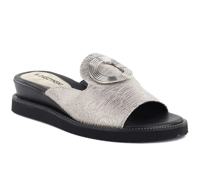 Dámské žabky na nízkém podpatku ve stříbrné barvě M.Daszynski MR2267-7