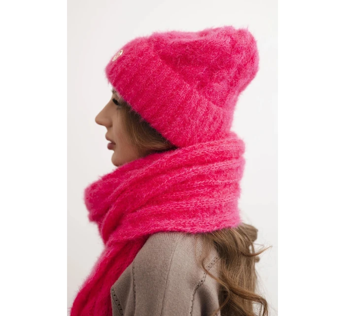 Dámská souprava čepice a šály s pruhy se zdobením neonově růžový