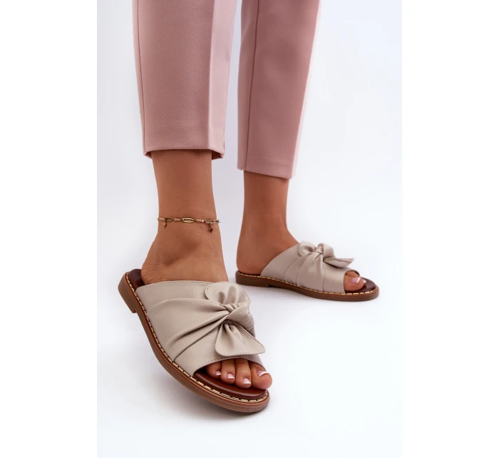 Dámské sandály na ploché podrážce béžové model 21658396 - Boto Dámské sandály na ploché podrážce béžové model 21658396 - Boto