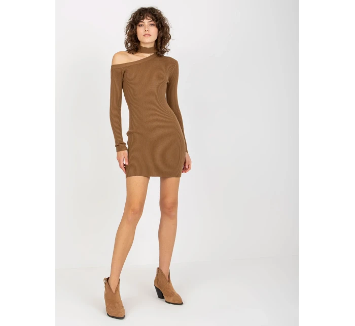 Dámské šaty NM SK NG model 17863019 světle hnědé - FPrice Dámské šaty NM SK NG model 17863019 světle hnědé - FPrice