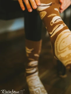 Duhové ponožky model 21606849 Cappuccino 1 pár - ZOOKSY/RAINBOW SOCKS