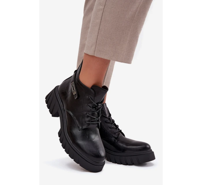 Nízké zateplené dámské kotníkové boty na klínku s ozdobným páskem Černé model 21708426 - Boto