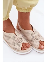 Kožené dámské sandály s ozdobným detailem Béžové model 22094980 - EVENTO Kožené dámské sandály s ozdobným detailem Béžové model 22094980 - EVENTO