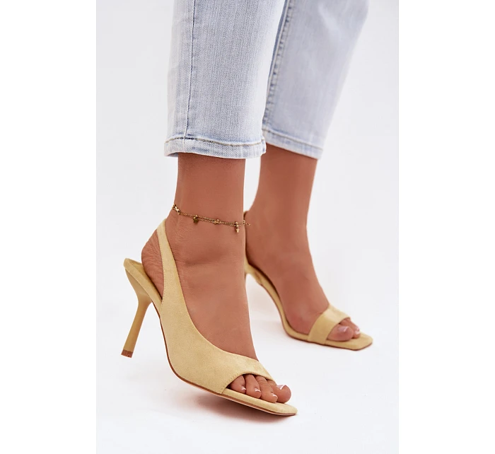 Sandály na podpatku  model 225631 Step in style