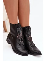 Zateplené dámské kotníkové boty na ploché podrážce s ozdobnými květinami černé Pravienne Zateplené dámské kotníkové boty na ploché podrážce s ozdobnými květinami černé Pravienne
