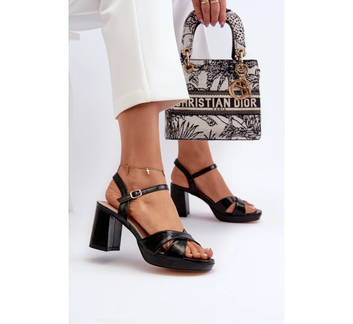 Dámské sandály na podpatku z ekologické kůže černé model 21657968 - EVENTO Dámské sandály na podpatku z ekologické kůže černé model 21657968 - EVENTO