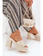 Dámské sandály z eko kůže na podpatku a platformě světle béžové Tamirella Dámské sandály z eko kůže na podpatku a platformě světle béžové Tamirella