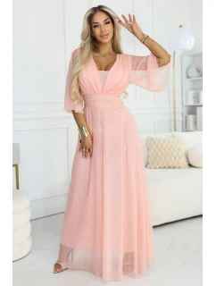 Dlouhé třpytivé plus size šaty s výstřihem a rukávy broskvová barva model 21961748 - numoco basic
