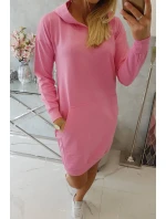 Šaty s kapucí ve světle růžové barvě Šaty s kapucí ve světle růžové barvě