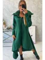 Zateplené šaty s delšími boky tmavě zelené Zateplené šaty s delšími boky tmavě zelené