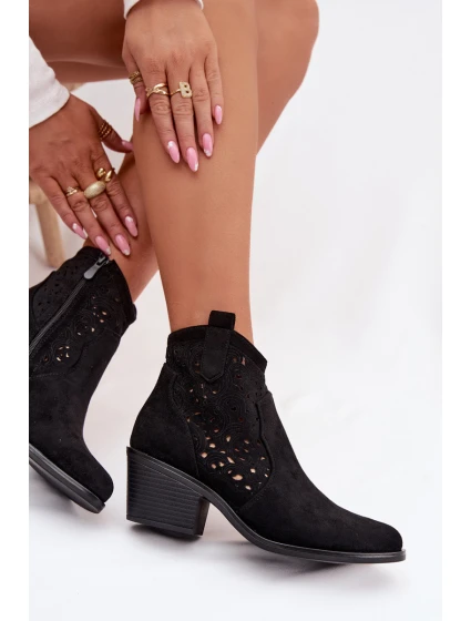 Dámské perforované boty na podpatku Černé model 21961086 - S.Barski Dámské perforované boty na podpatku Černé model 21961086 - S.Barski