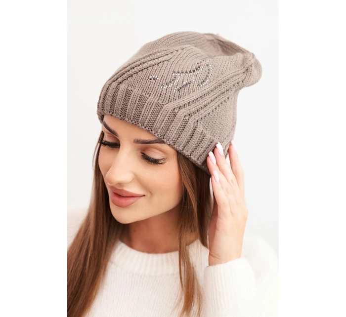 Dámská zimní čepice s vlnou a zdobením z kamínků K480 mocca Dámská zimní čepice s vlnou a zdobením z kamínků K480 mocca
