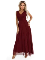 Večerní dlouhé šaty s  a hlubokým výstřihem bordó model 21418737 - numoco basic