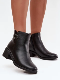 Zateplené dámské kotníkové boty na klínu černé Delmira