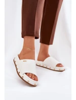 Dámské pantofle na platformě s cvočky Big Star – bílé Dámské pantofle na platformě s cvočky Big Star – bílé