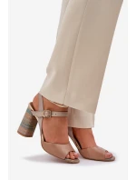 Kožené elegantní sandály na podpatku tmavě béžové model 21685342 - Laura Messi Kožené elegantní sandály na podpatku tmavě béžové model 21685342 - Laura Messi