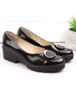 Dámské lakované polobotky se zdobením model 21904556 - FILIPPO Dámské lakované polobotky se zdobením model 21904556 - FILIPPO