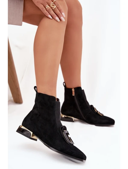 Dámské kožené semišové kotníkové boty na nízkém podpatku – černé
