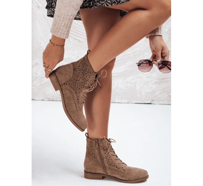 Dámské ažurové boty coffee Dstreet ZY1151 Dámské ažurové boty coffee Dstreet ZY1151