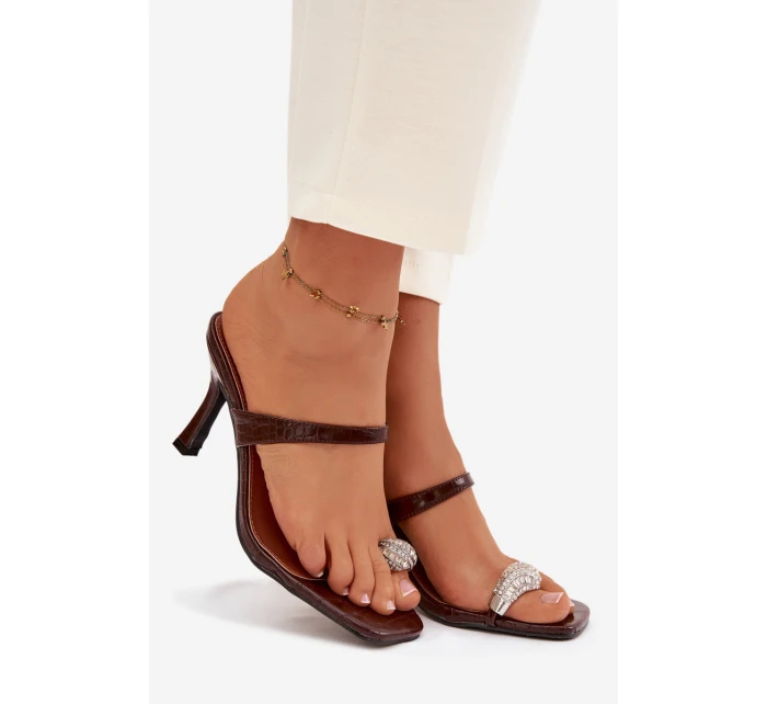 Dámské lodičky na s ozdobným detailem Čokoládové model 21943388 - Boto