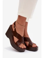 Dámské sandály z eko kůže na platformě Čokoládové model 21937446 - Boto