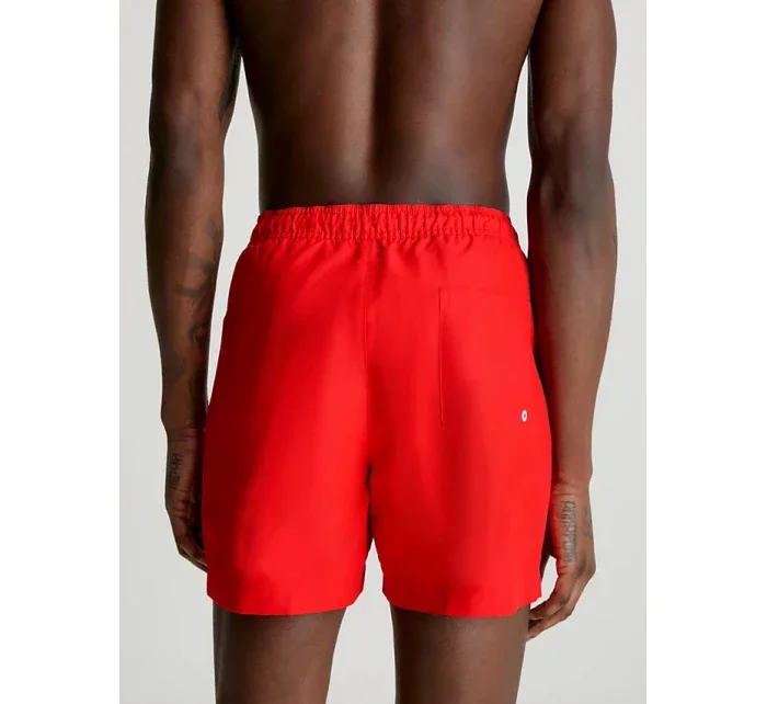 Pánské střední plavecké šortky se stahovací šňůrkou červená model 21308294 - Calvin Klein Pánské střední plavecké šortky se stahovací šňůrkou červená model 21308294 - Calvin Klein