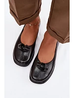 Kožené dámské polobotky model 22069739 Černé - Zazoo Kožené dámské polobotky model 22069739 Černé - Zazoo